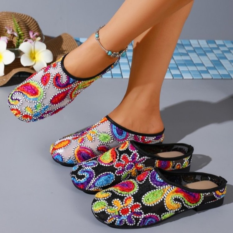 Ethnic Fashion Style - Chinelos de Verão com Bordado Étnico