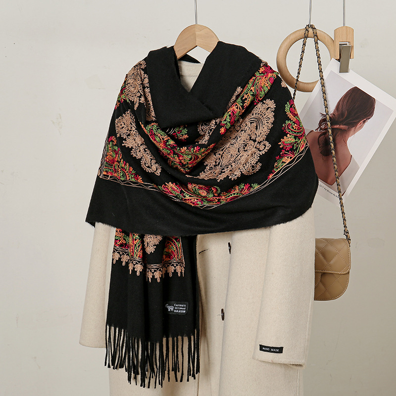 Ethnic Fashion Sale - Cachecol de Caxemira Sintética com Bordado