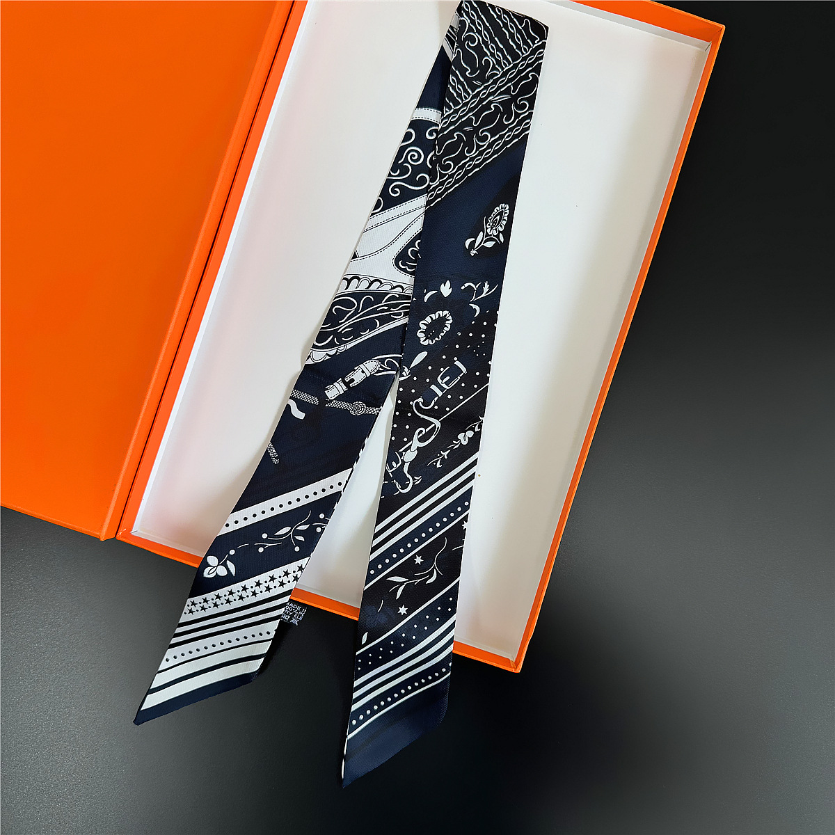 Lenços de seda finos e estreit - Ethnic Fashion Collection avaliação e preço